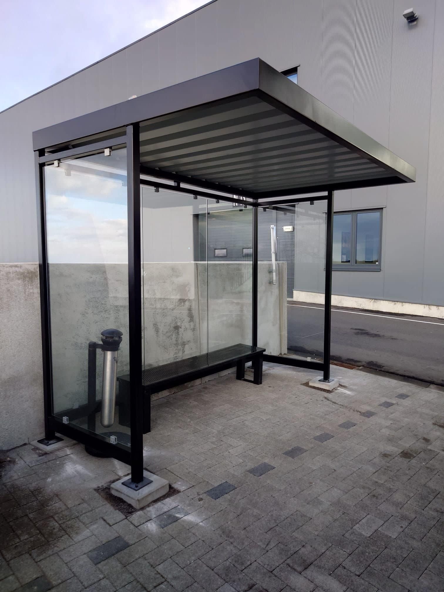 Stainless Steel Bus Shelters, reference design 004